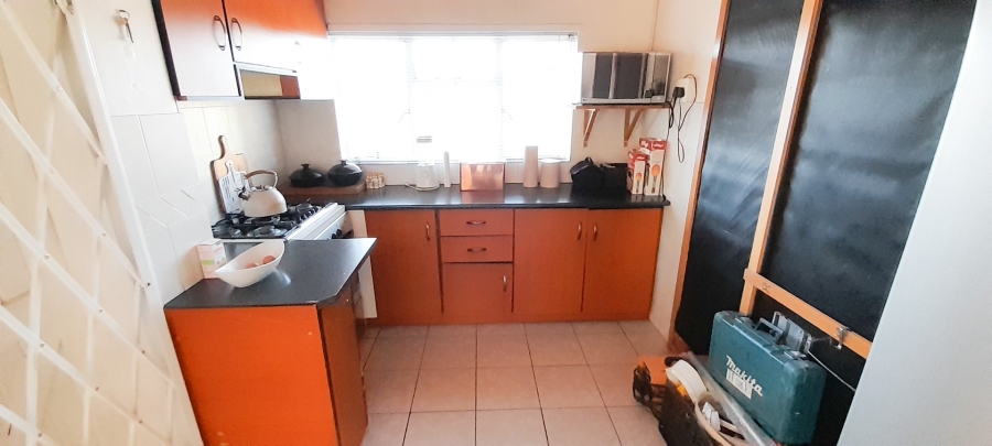  Bedroom Property for Sale in Cravenby Western Cape